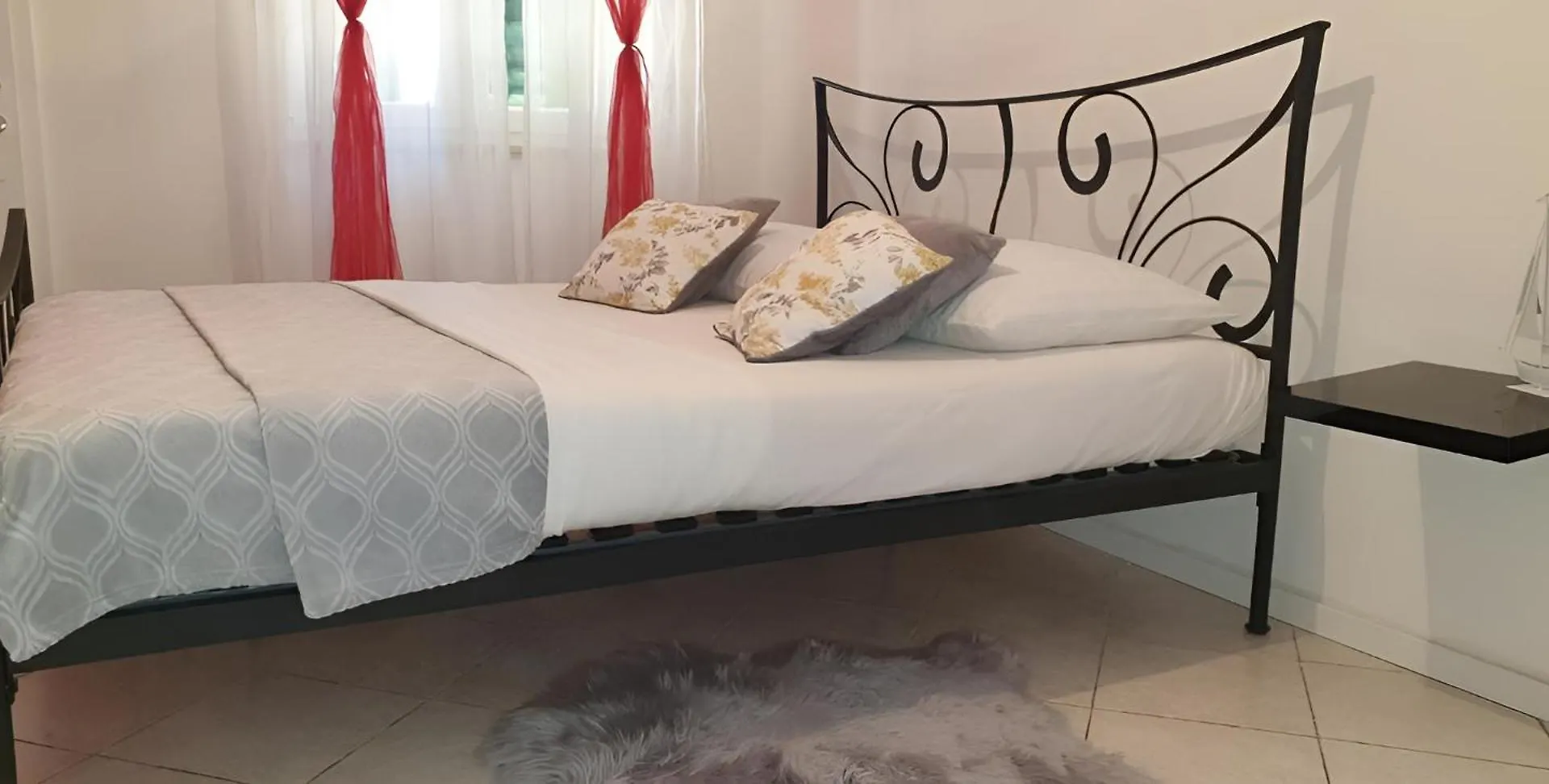 Old Town & Free Parking - Sweet Apartment Dado With Balcony Split
